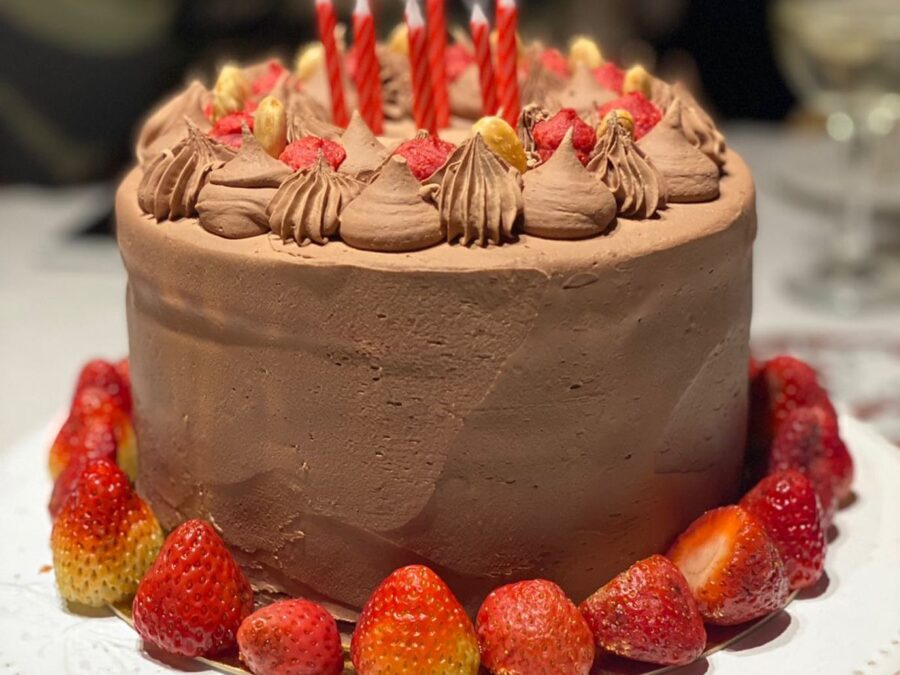 Torta Vegana de Chocolate y Frambuesa