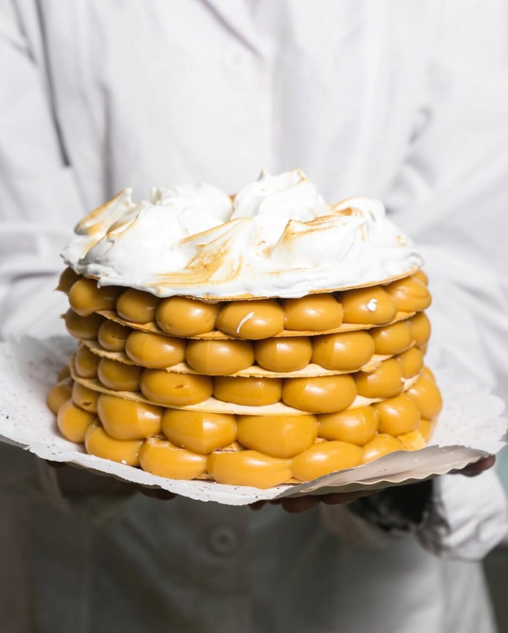 Torta Hojarasca Manjar Merengue