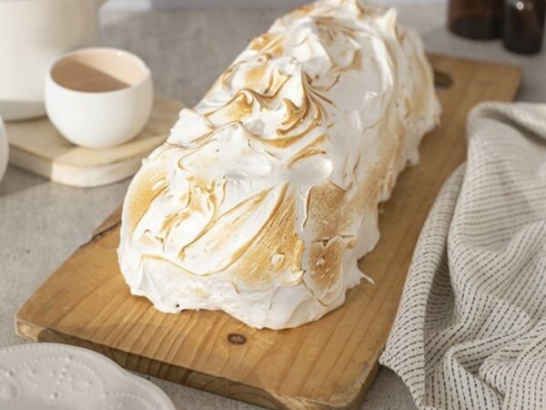 Torta cuatro leches y manjar