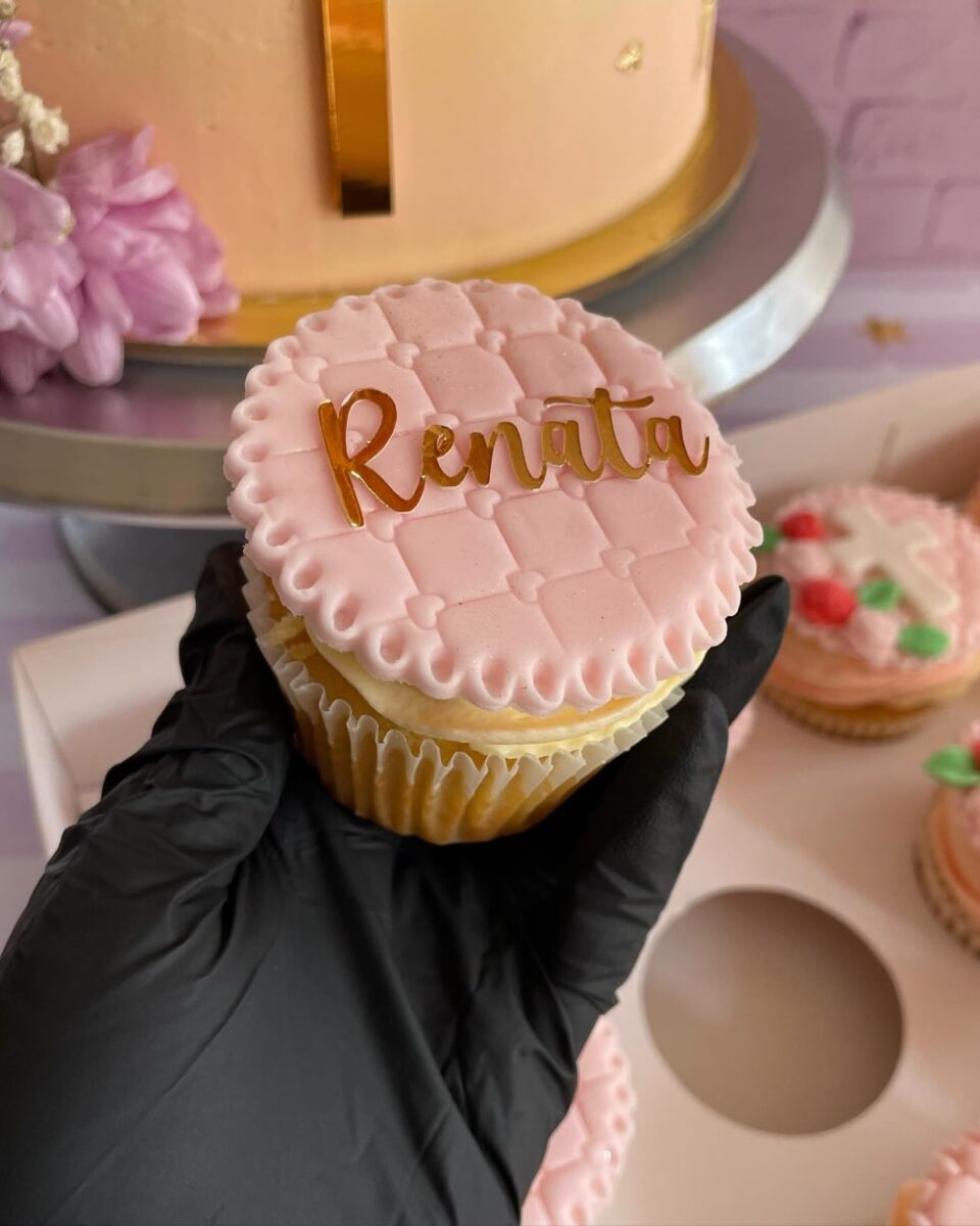 Torta Primera Comunión + Cupcakes