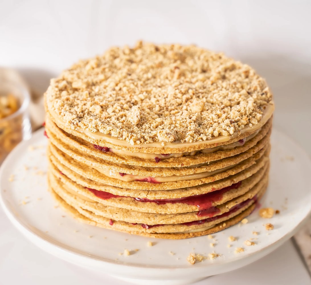 Torta Crocante Nuez Manjar Frambuesa