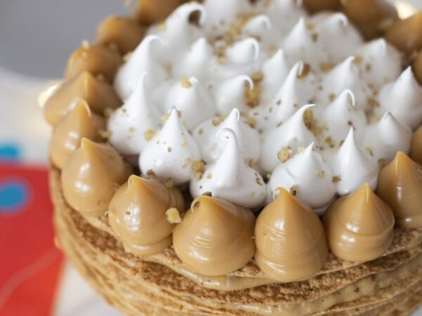 Torta Hojarasca Manjar Nuez